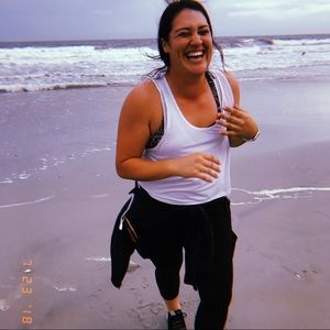 Meet your Posher, Alexis